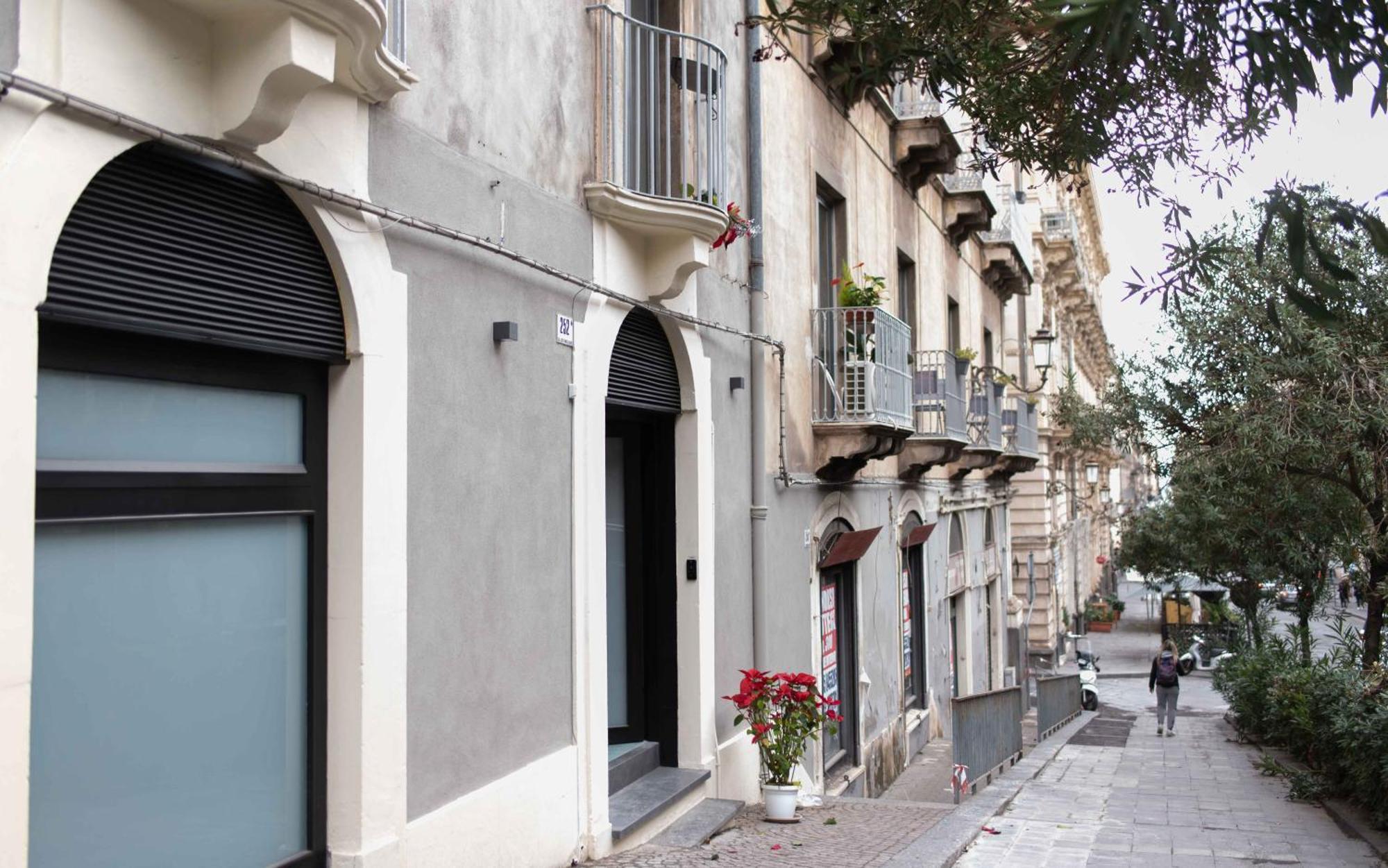 Opera Boutique Panzió Catania-Fontanarossai nemzetközi repülőtér Kültér fotó